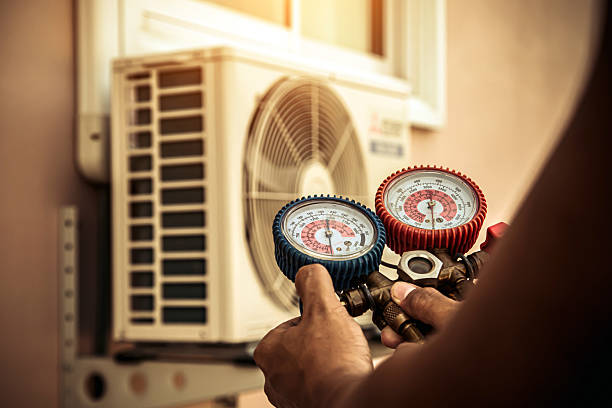 Professional Hvac technician working in Sour Lake, TX